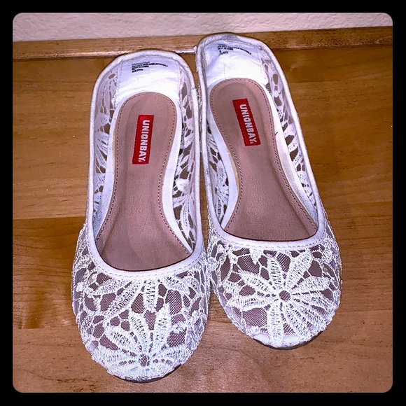 UNIONBAY Shoes - 🥿 Like-New Ivory lace Union Bay flats worn once